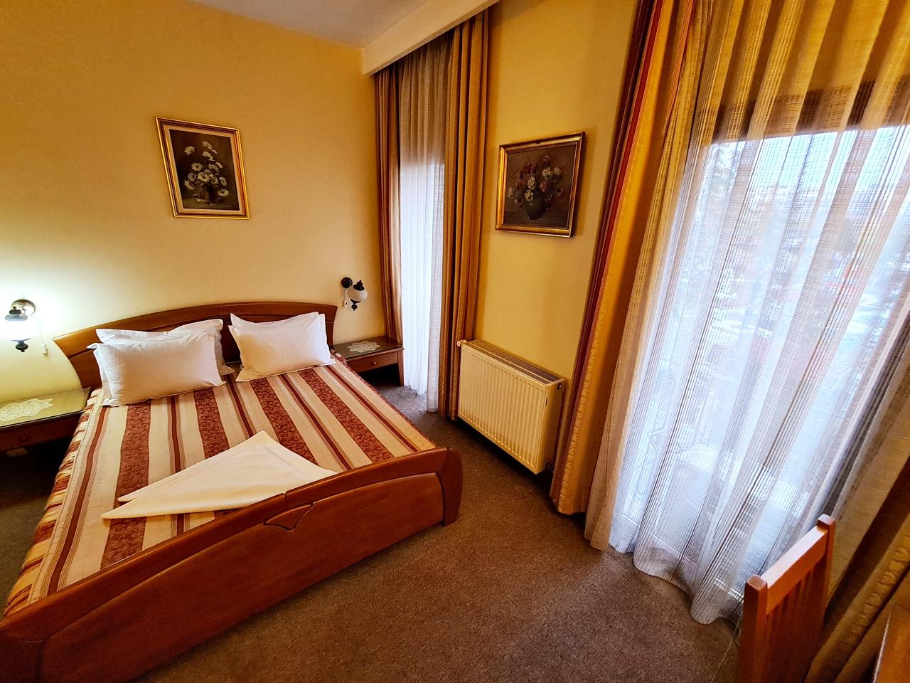 Hotel Horoscop Bukarest Exteriör bild
